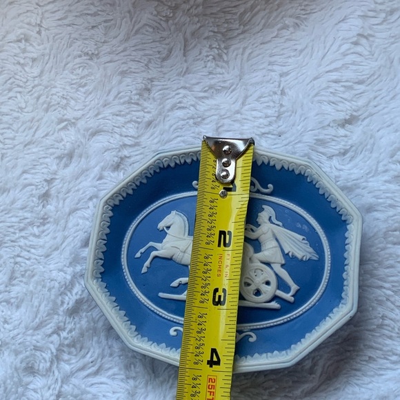 Antique Blue And White Jasperware Decorative Classical Wall Plate traditional - Picture 5 of 5